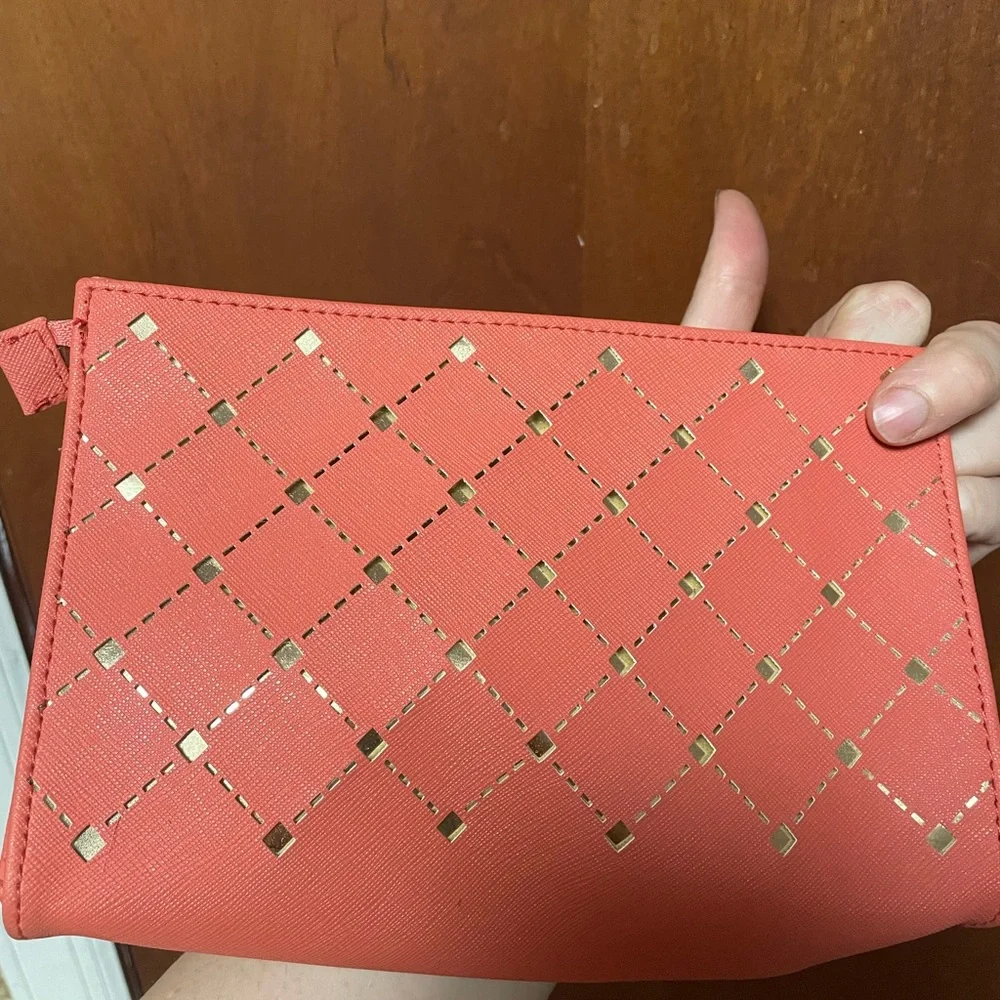 Micahel Kohrs Peach Makeup Bag NWOT - Picture 5 of 5